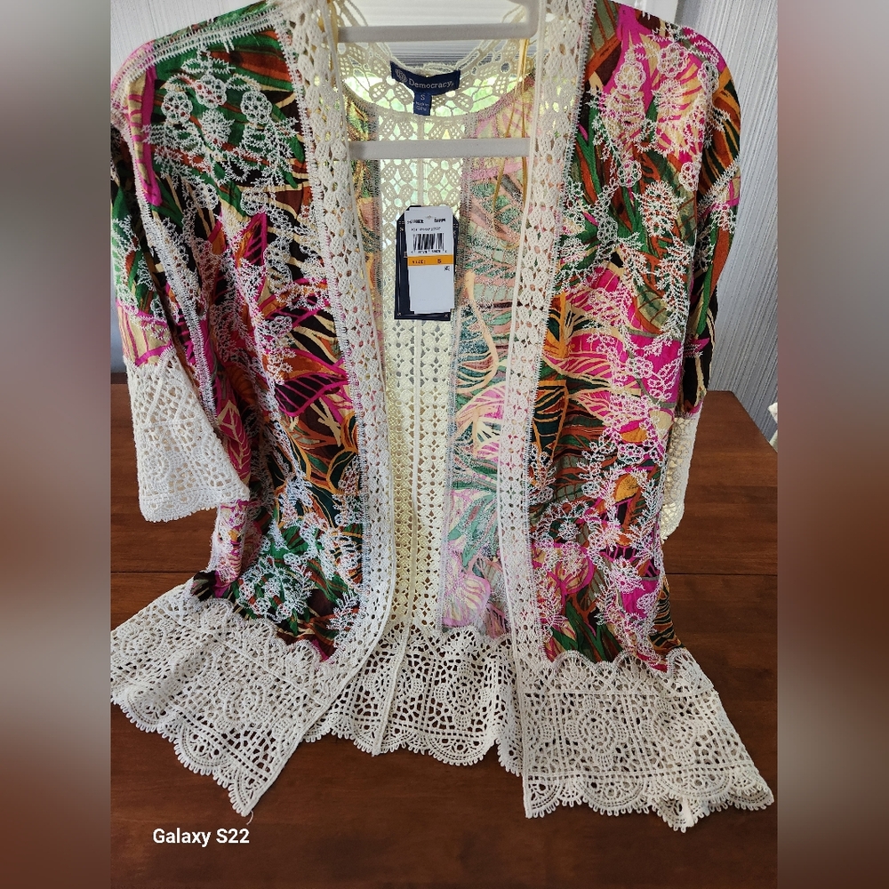 Cardigan Kimono Style Topper Floral & Crochet S Cottagecore Boho Whimsical Fairy - Picture 4 of 5